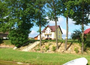 Nocleg w Białogórach - Dom nad jeziorem