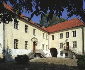 Zdjęcie przedstawia: Średniowieczny Pałac w Połczynie Zdrój