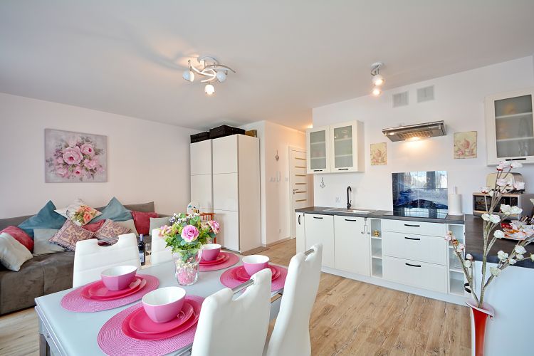 Nocleg w Kołobrzegu - Apartament R&oacute;żany Amber Sand w&hellip;