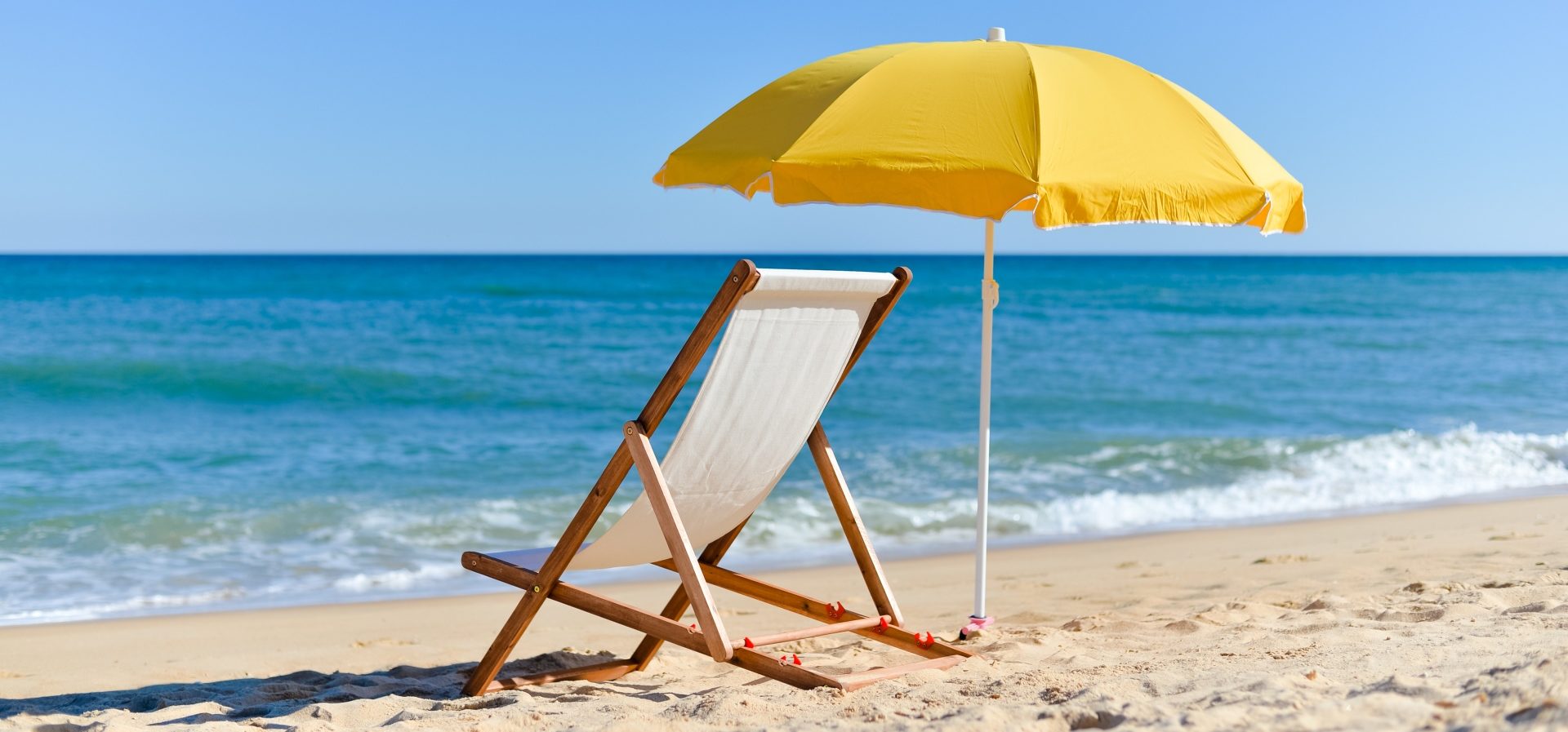 Leżak na plaży, morze