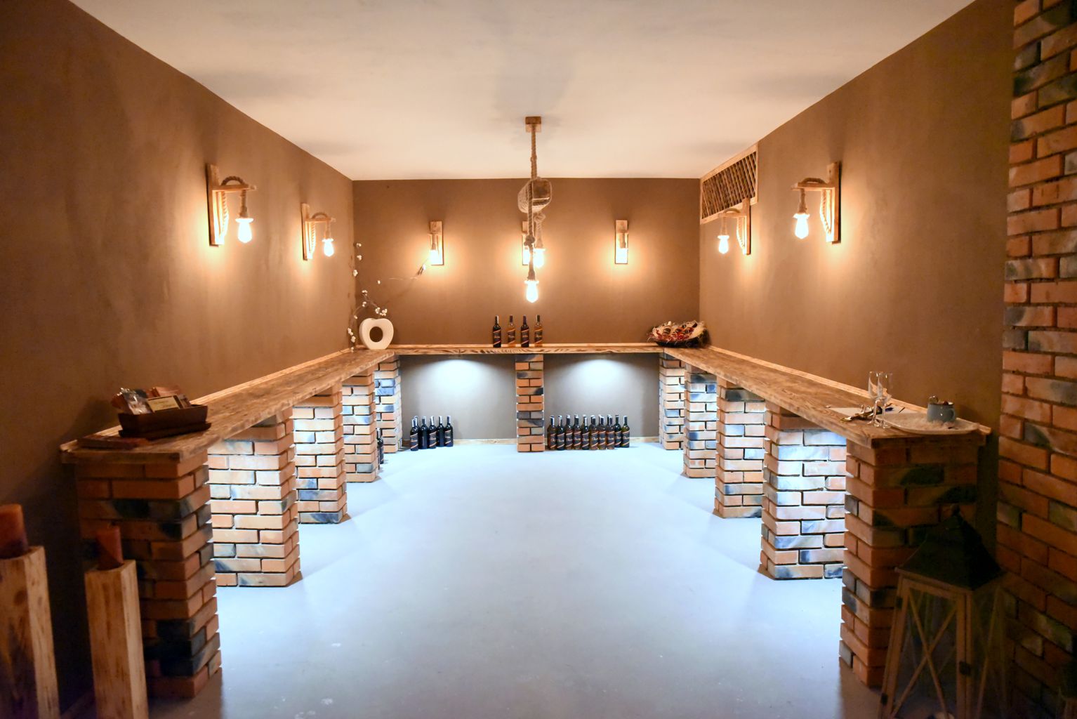 winnica-knapow-degustacja-sala-kieliszki-do-wina