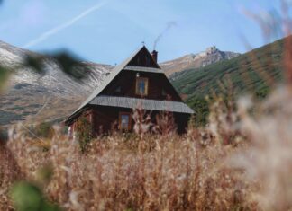 Polecane domki w górach na jesienny wypad. Nasz Top 5 Polecane domki w górach