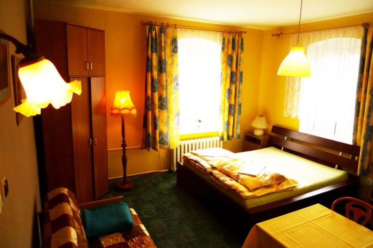 Nocleg w Przesiece - Dom Wczasowy Poznanianka