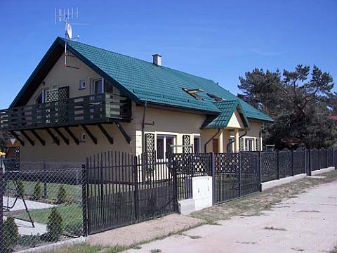 Nocleg w Jarosławcu - Dom Wczasowy "R&oacute;ża P&oacute;łnocy"