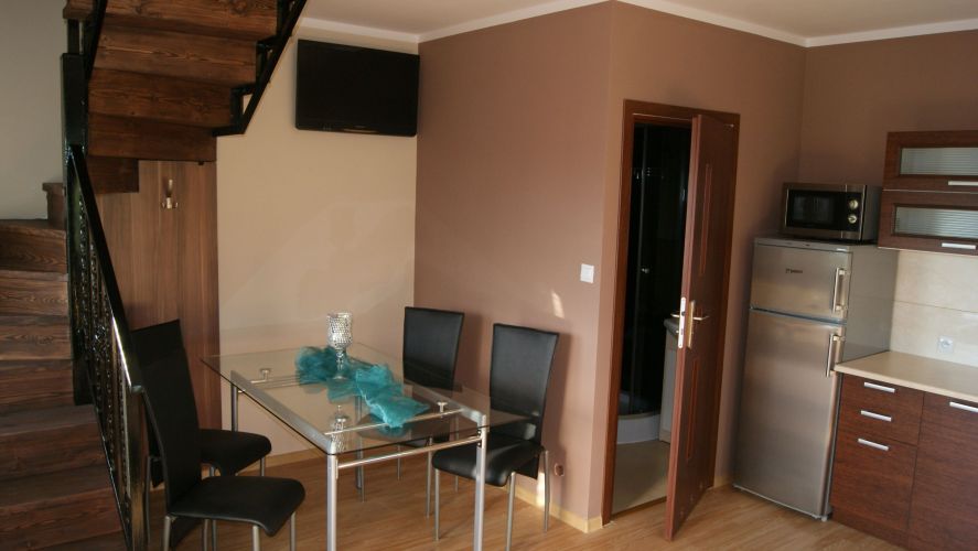 Nocleg w Ostrowie - DOMKI KACPER