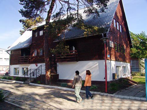 Nocleg w Mrzeżynie - Domy Wczasowe "Nad Bałtykiem"