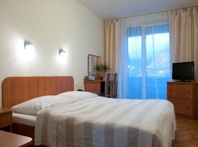 Nocleg w Jeleniej G&oacute;rze - Hotel Cieplice