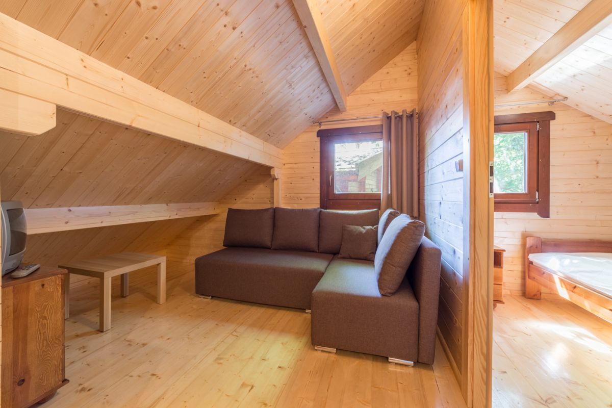 Domek piętrowy wolnostojący