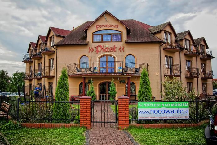 Nocleg w Rewalu - Pensjonat Piast Rewal