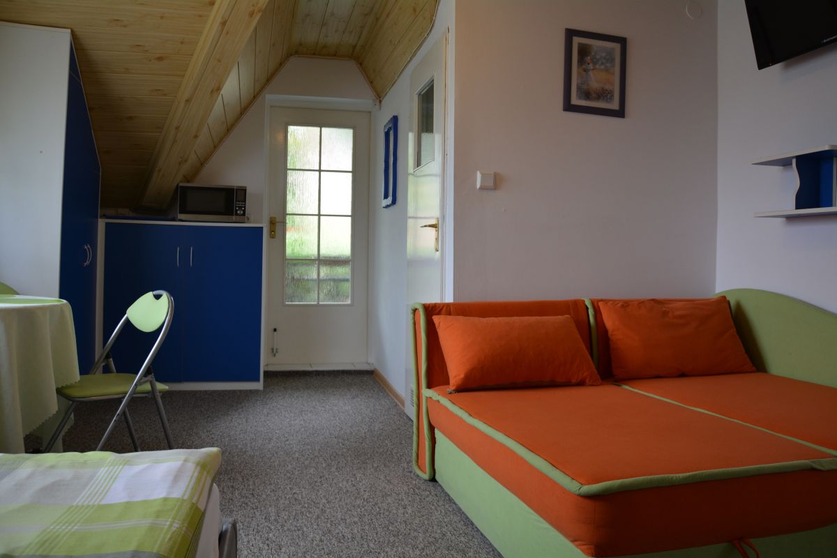 pokoj 3-4 os z balkonem