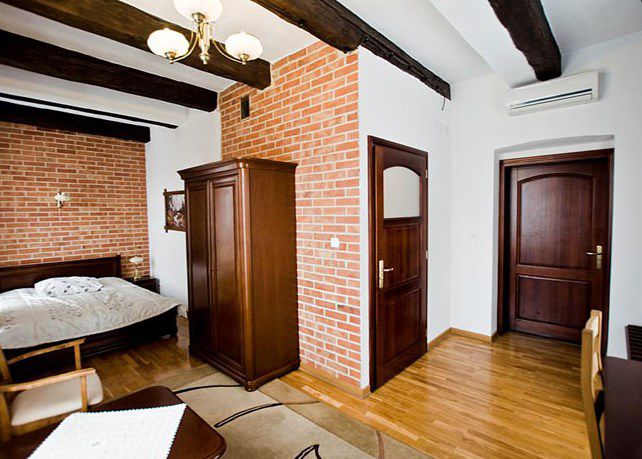 Nocleg w Ostrowcu Świętokrzyskim - Pod Parowozem - hotel, restaur&hellip;