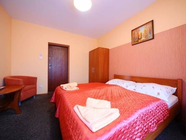 Nocleg w Wałbrzychu - Pokoje Gościnne Konrad