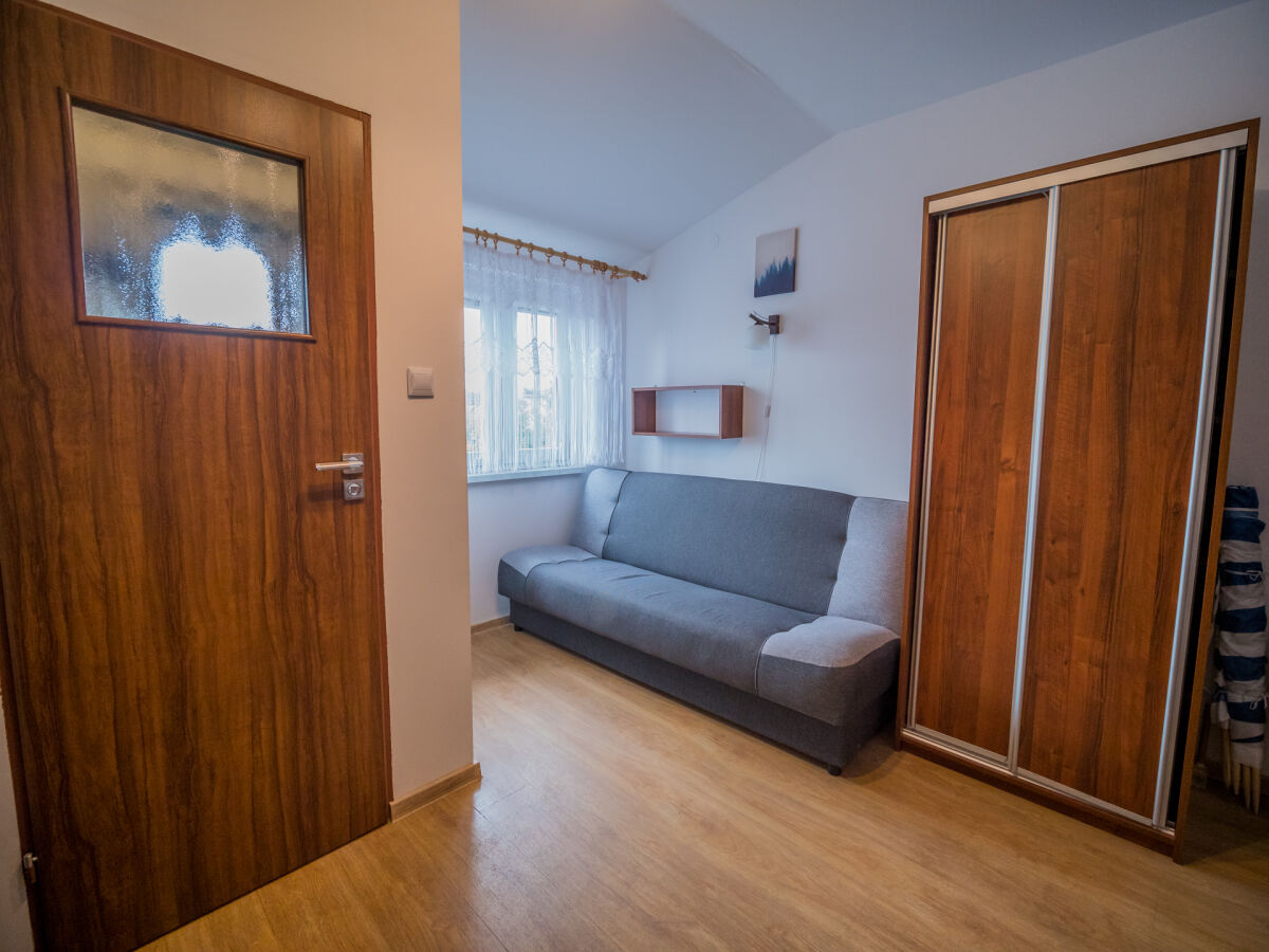 Pok&oacute;j nr 3, 2-osobowy bez balkonu, z jednym ł&oacute;żkiem 2-osobowym i jednym 1-osobowym.