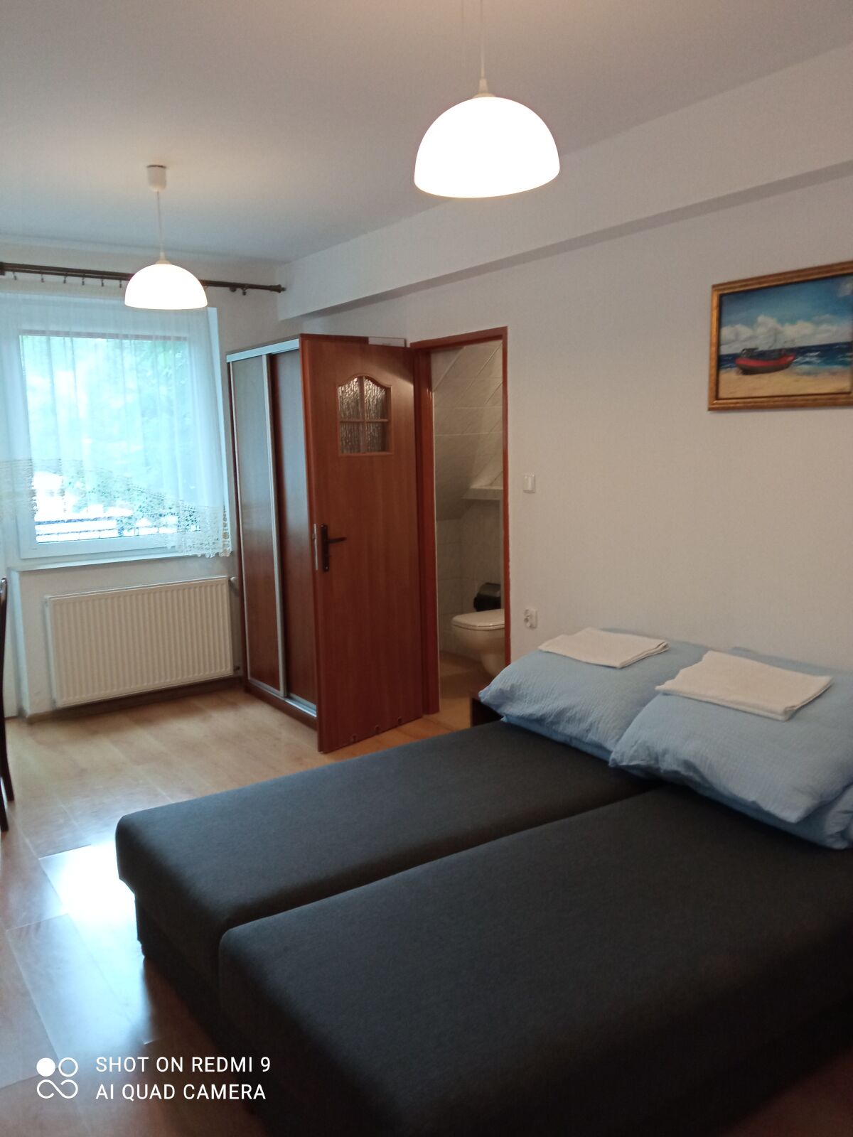 Pok&oacute;j nr 10, 2-osobowy z balkonem, z dwoma ł&oacute;żkami 1-osobowymi