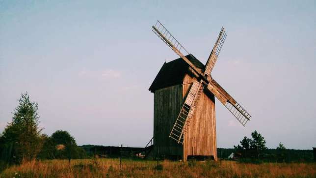 Nocleg w Ostrowie - Pole pod przyczepy/kampery