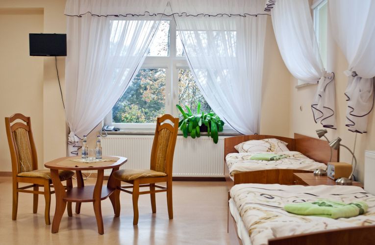 Nocleg w Iwoniczu-Zdroju - Sanatorium Uzdrowiskowe nr IV