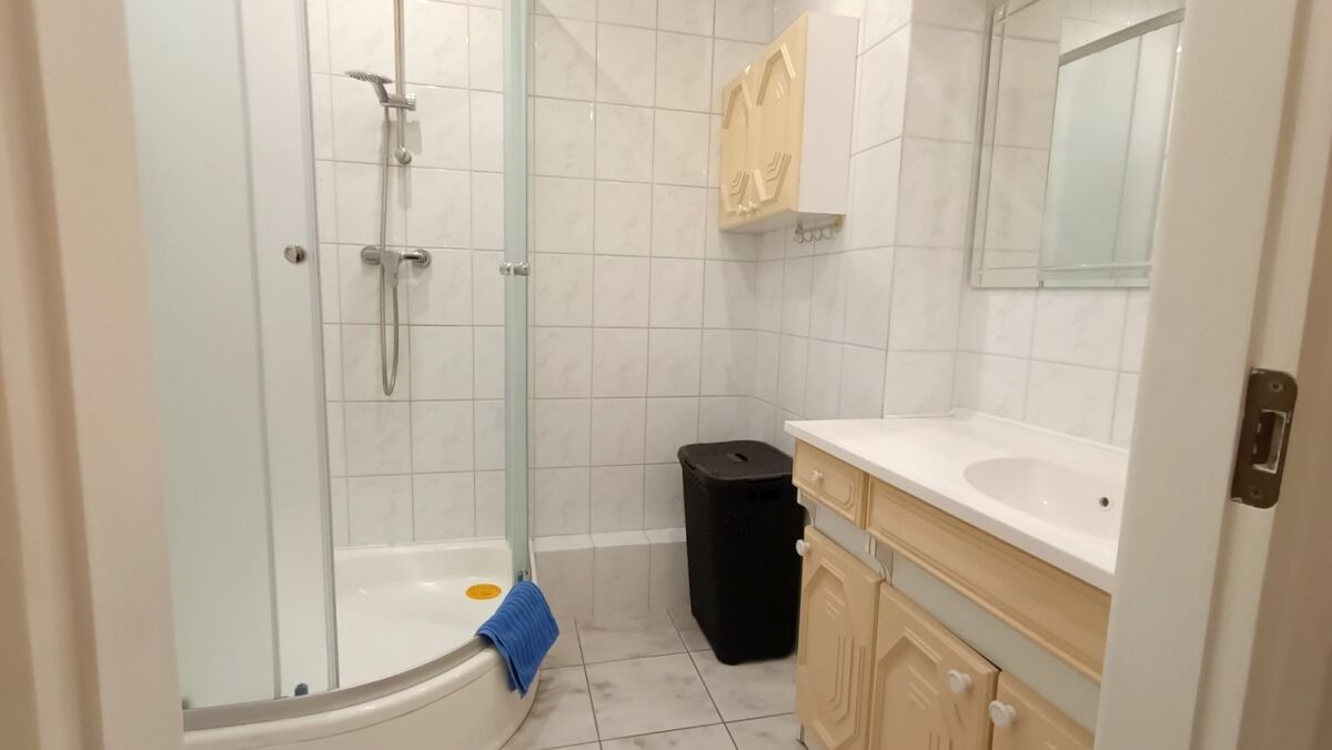 . Apartament STAR-Kołobrzeg.- Ogrody, 2 do 4/5 os&oacute;b.  Lokalizacja KOŁOBRZEG ul. J. Bema 1. A.