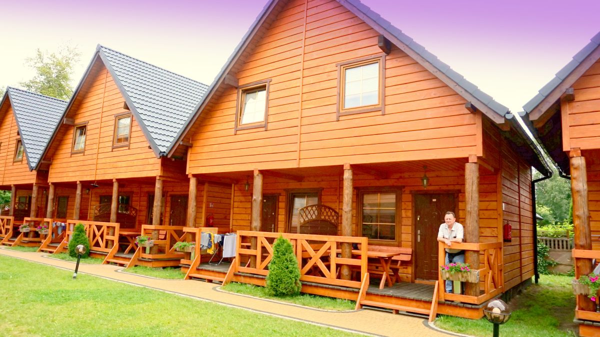 Domki letniskowe RAJ-STAR-BOBOLIN, 200m od plazy. &middot;pokojowe z 2 sypialnie, lazienka pokoj dzienny z 