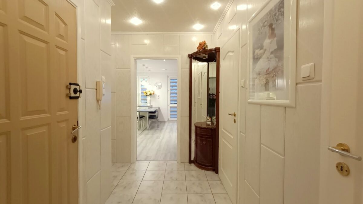 . Apartament STAR-Kołobrzeg.- Ogrody, 2 do 4/5 os&oacute;b.  Lokalizacja KOŁOBRZEG ul. J. Bema 1. A.