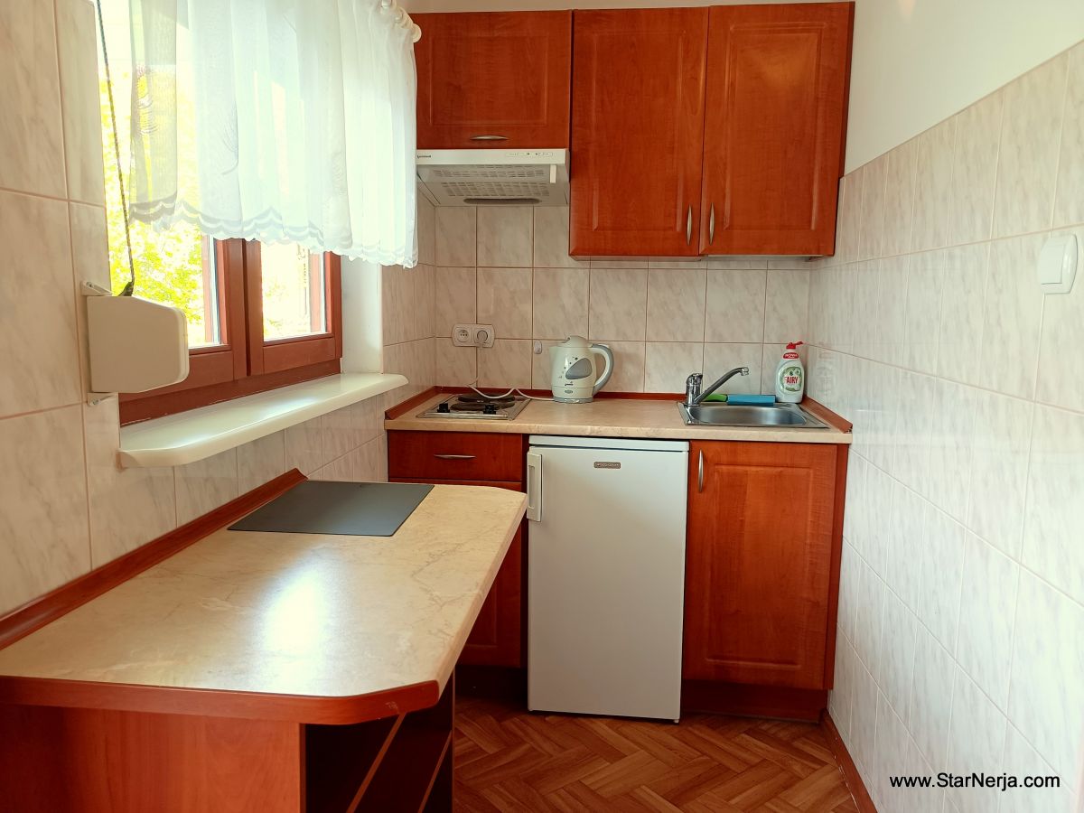 Domki letniskowe NORD-STAR w SARBINOWIE , do 4 -5 os&oacute;b (wl. z dziecmi), 2 sypialnie +sofa w salonie.