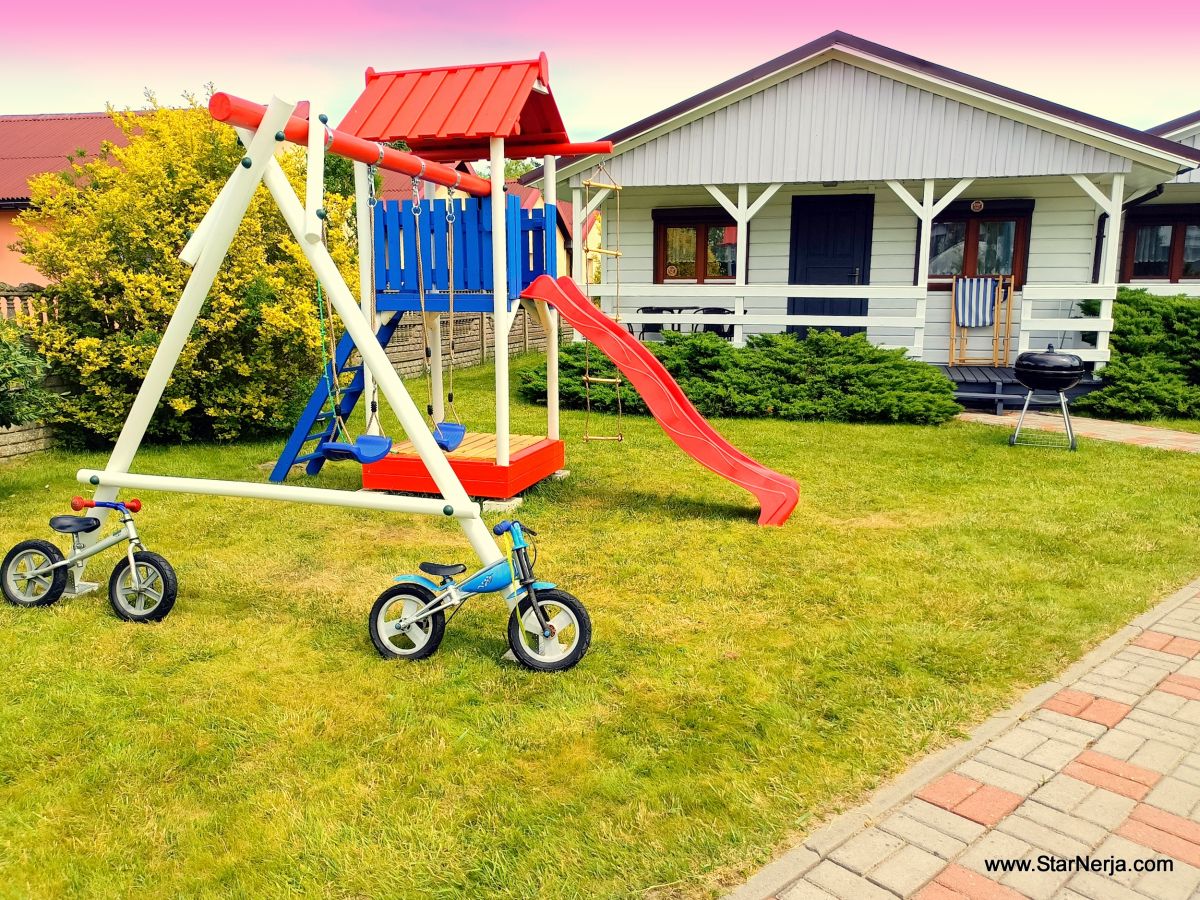 Domki letniskowe NORD-STAR w SARBINOWIE , do 4 -5 os&oacute;b (wl. z dziecmi), 2 sypialnie +sofa w salonie.