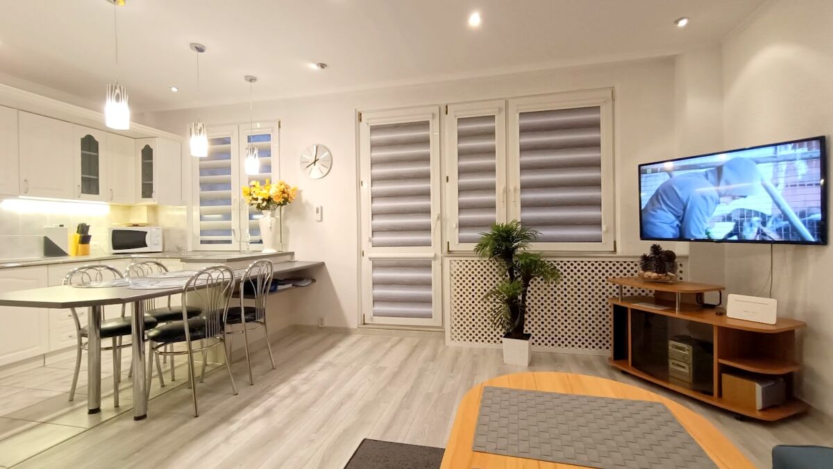 . Apartament STAR-Kołobrzeg.- Ogrody, 2 do 4/5 os&oacute;b.  Lokalizacja KOŁOBRZEG ul. J. Bema 1. A.