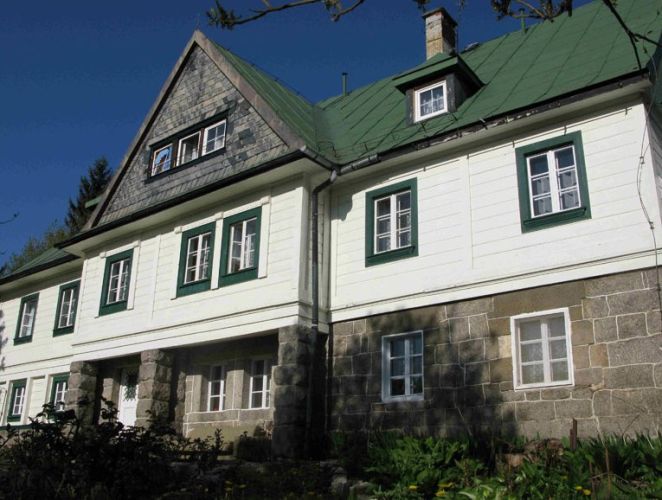 Nocleg w Przesiece - Warszawianka Dworek Saski