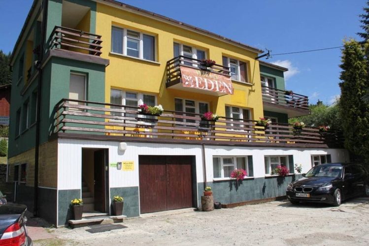 Nocleg w Krynicy-Zdroju - Willa Eden