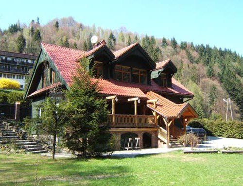 Nocleg w Piwnicznej-Zdroju - Willa Folusz