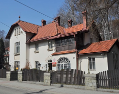 Zdjęcie przedstawia: Muzeum Juliana Fałata w Bystrej Śląskiej