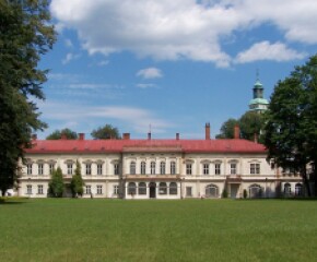 Zdjęcie przedstawia: Pałac Habsburgów w Żywcu